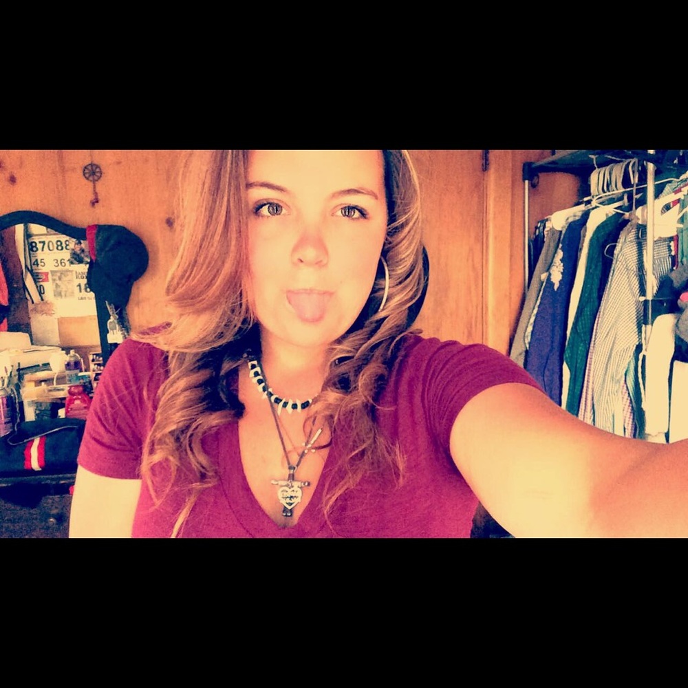 Meet your Posher, Jade