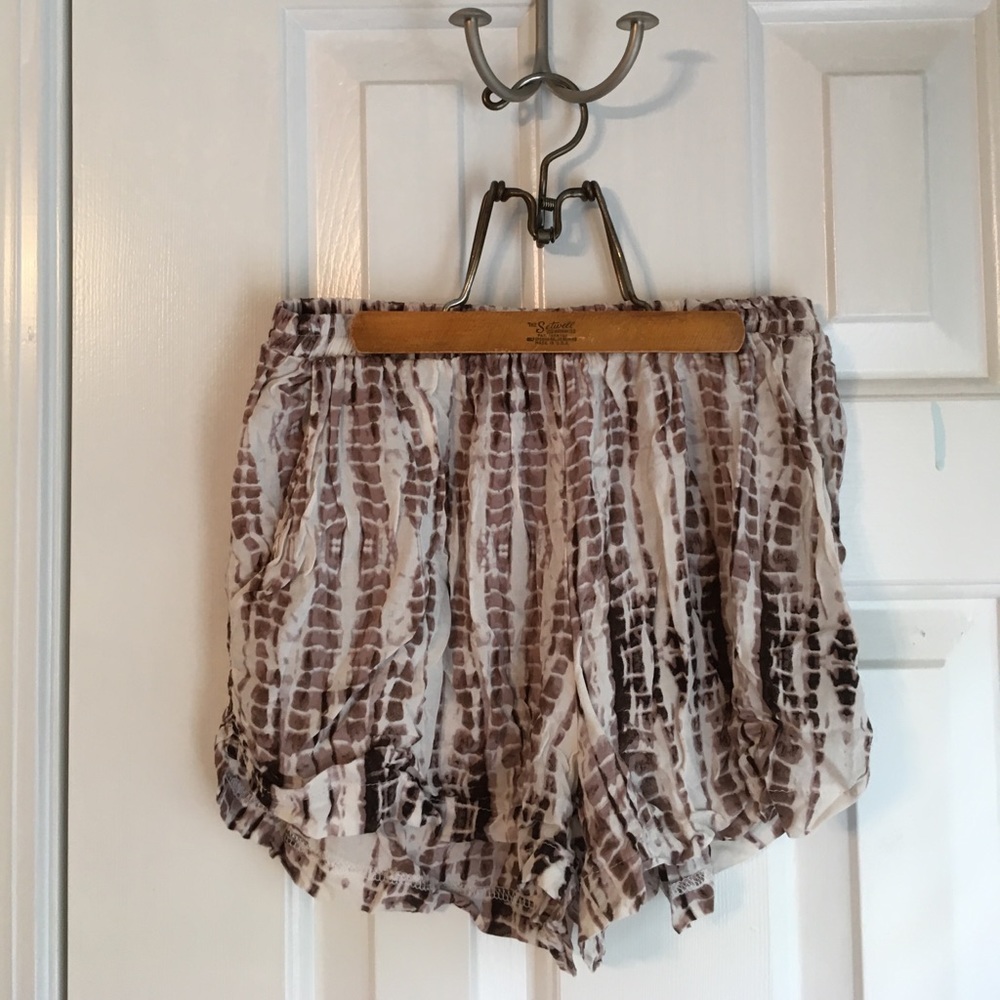 American Threads Shorts