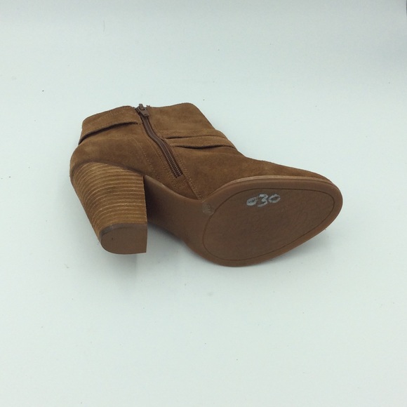 Gianni Bini brown ankle boot - Picture 5 of 5