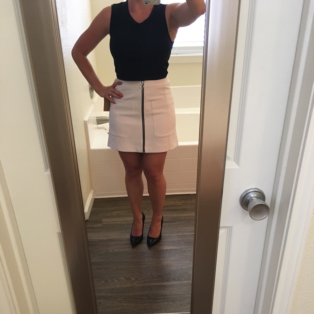 NWT Rachel Roy Cream Skirt Size 0. LOWEST 💲