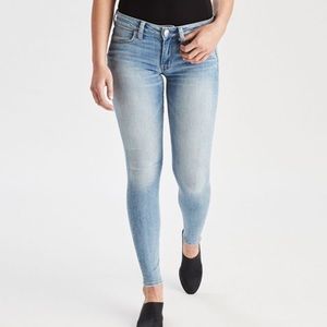 American eagle light wash skinny jeans