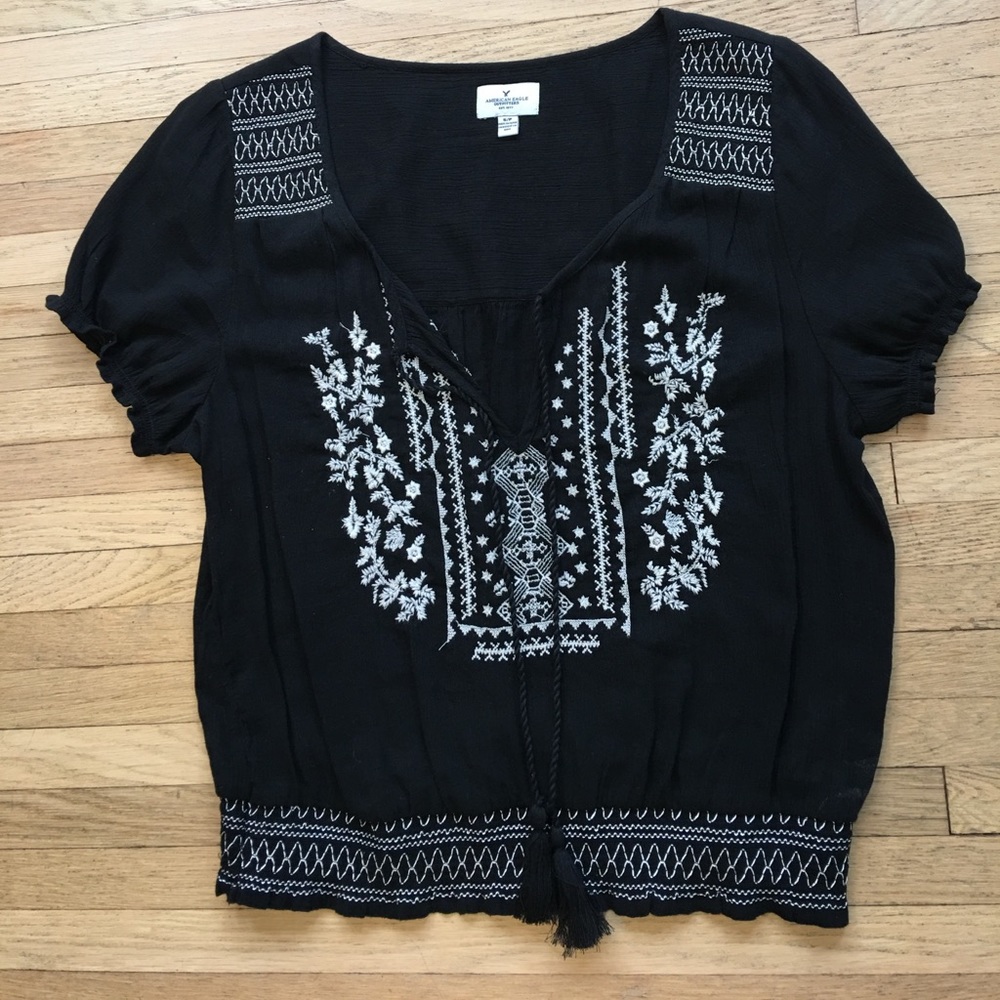 American eagle black embroidered top