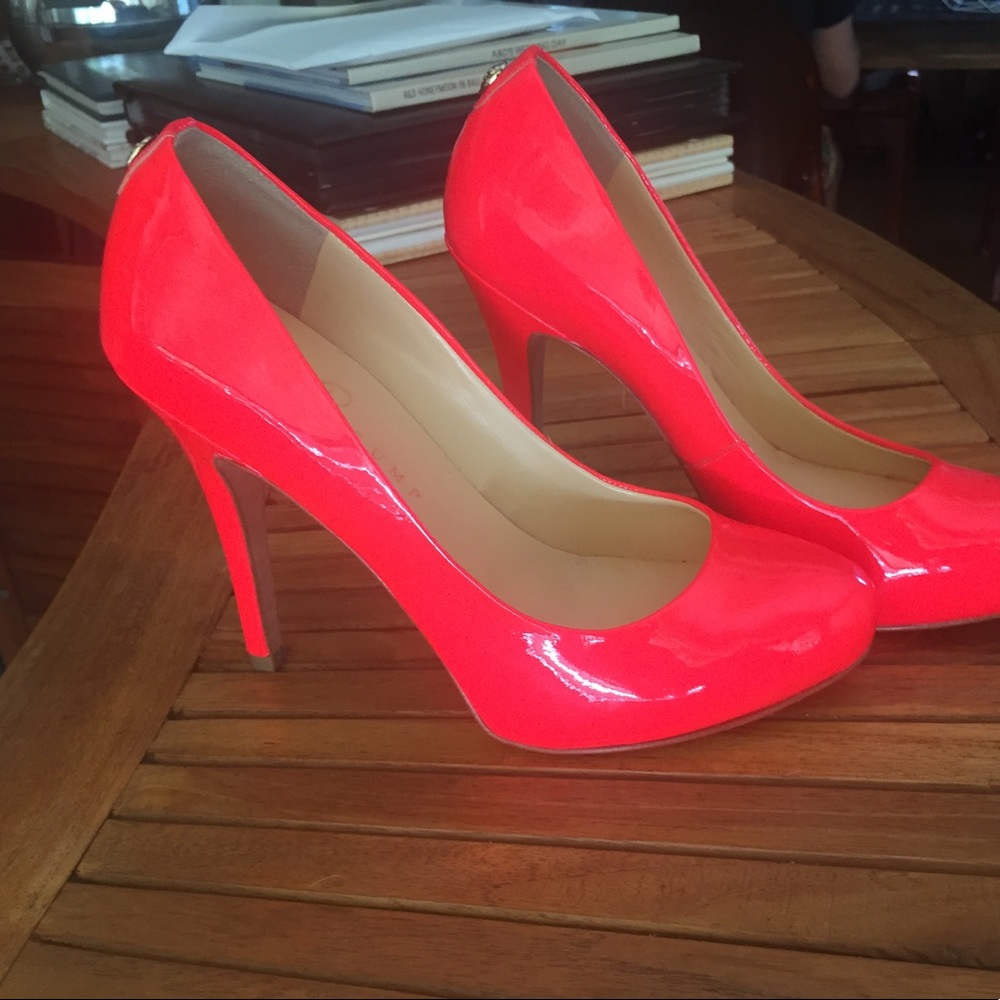 Ivanka Trump neon coral patent leather pumps