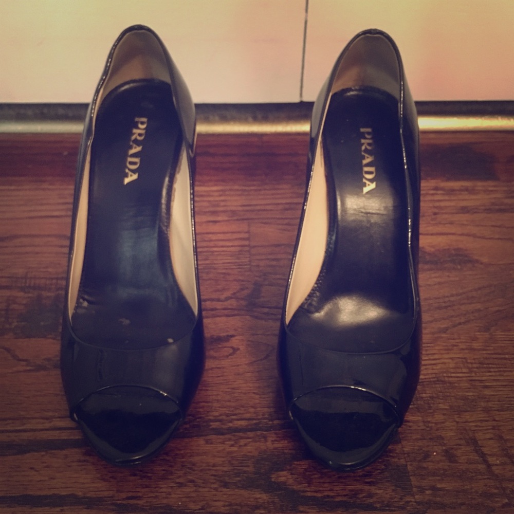 Most comfortable Prada black 👠 shoes pumps!