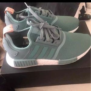 Women's Adidas NMD R1