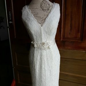 LACE WEDDING DRESS