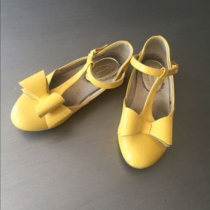 JOYFOLIE size 13 yellow shoes