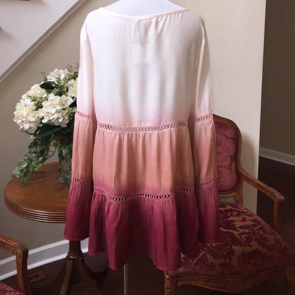 1 LEFT🔥NWT Tiered Ombré Boho Top w/ Bell Sleeves - Picture 3 of 8