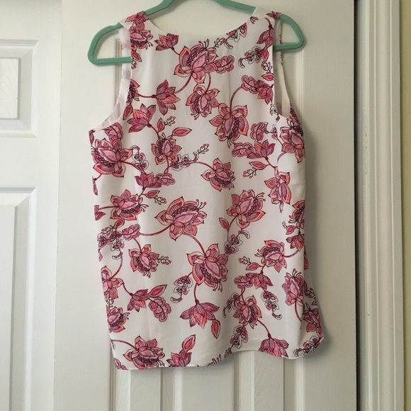Floral sleeveless top - Picture 2 of 3