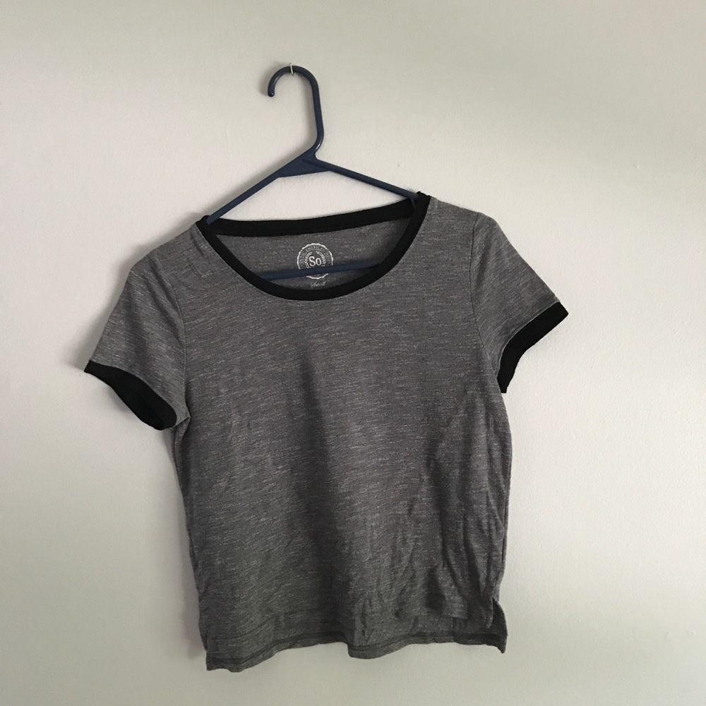 Black and grey cropped tee