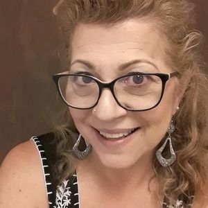 Meet your Posher, Diana