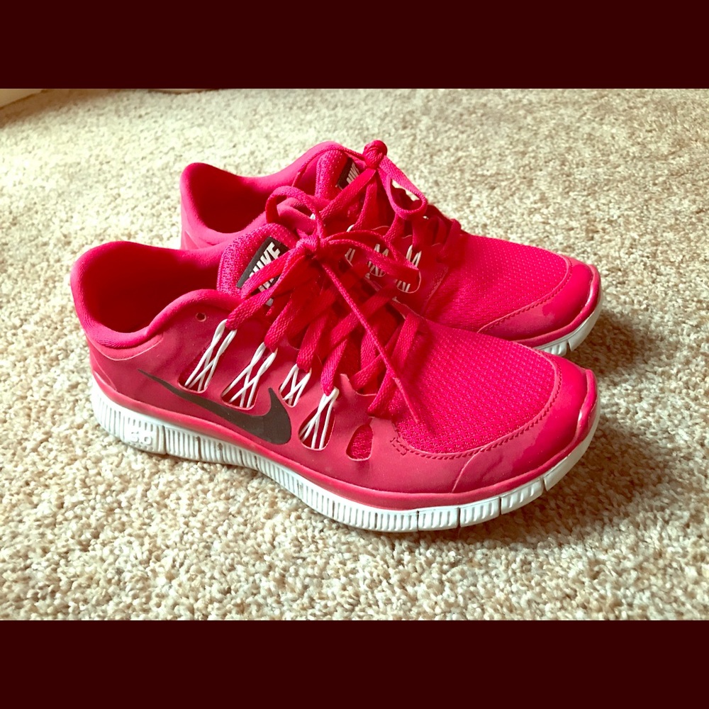 Red Nike Free