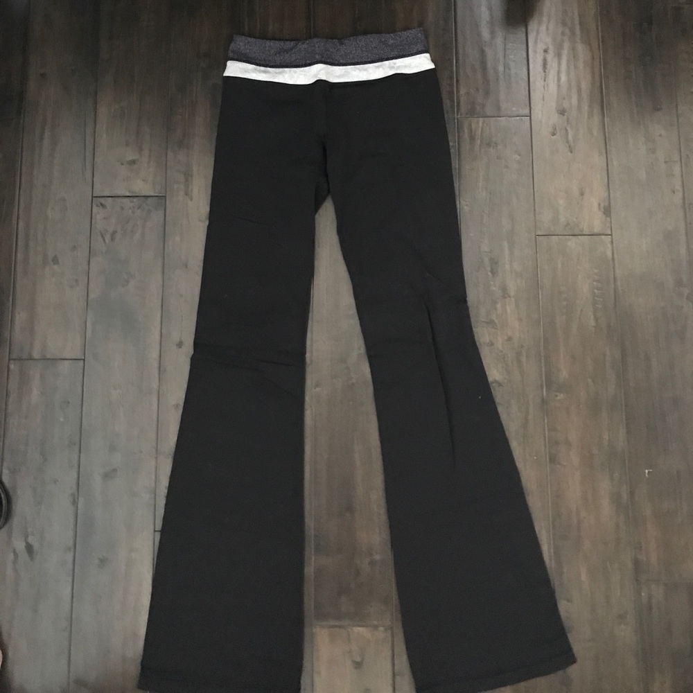 Lululemon tall black pants with gray band size 6