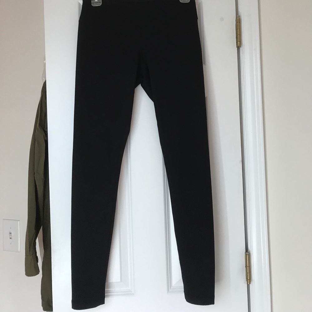 Black Zella "live in leggings"