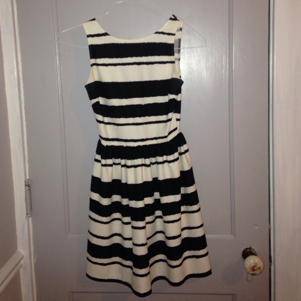 Black and white dress