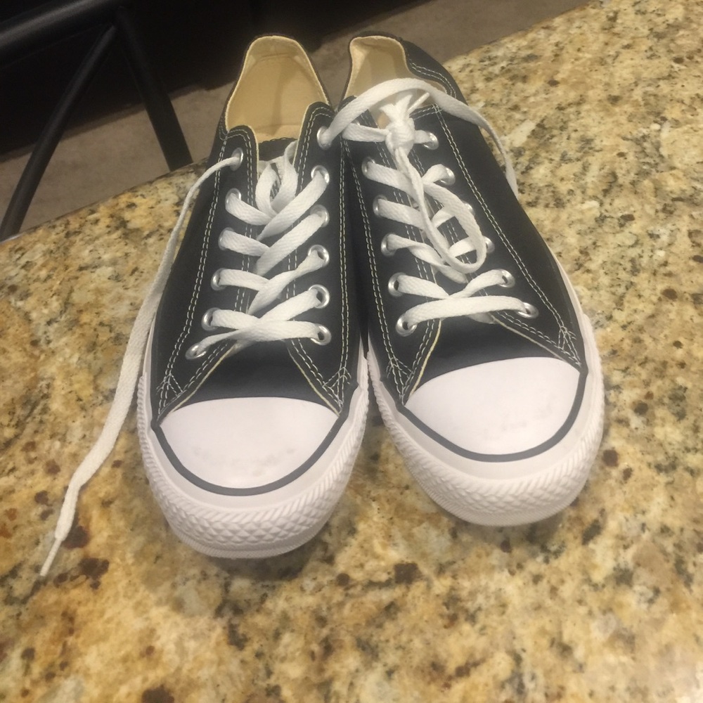 Black converse