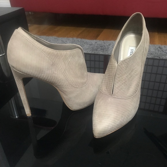 Steve Madden Shoes - STEVE MADDEN