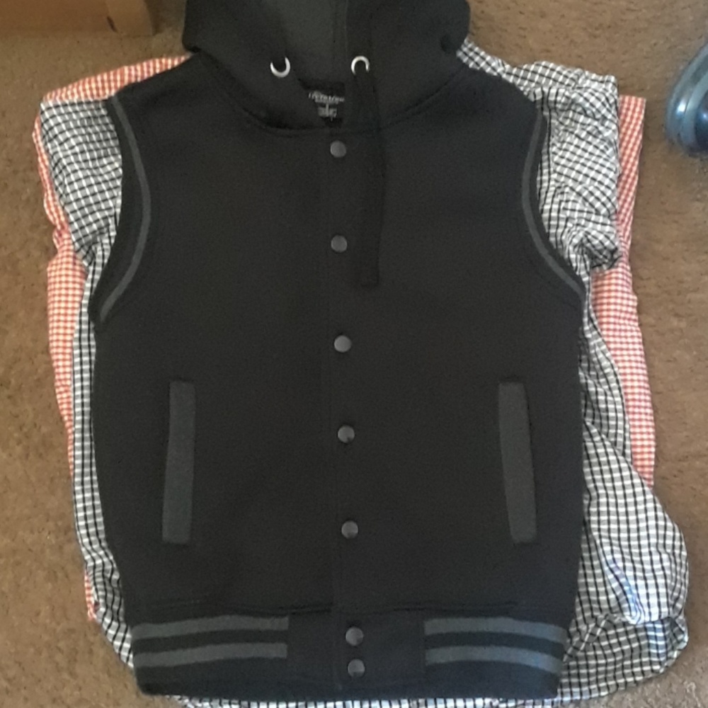 Black vest hoodie