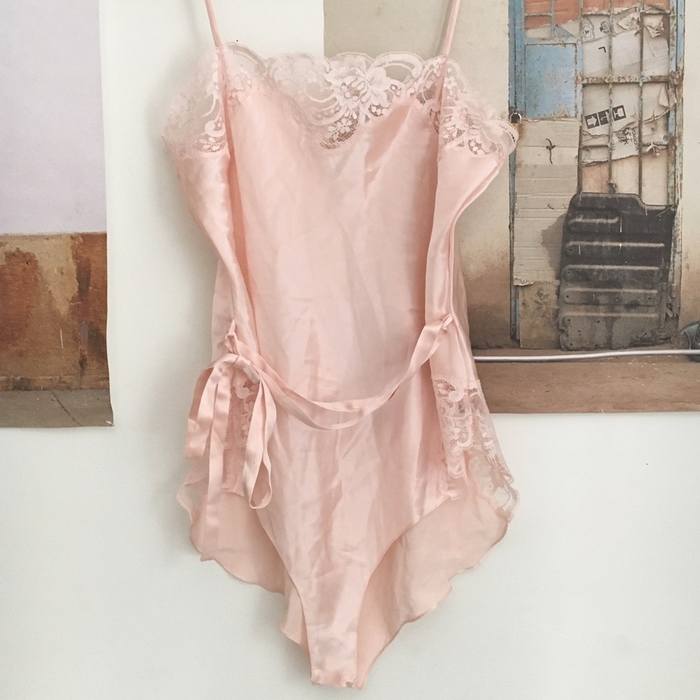 🚫SOLD🚫 Vintage Victoria's Secret Bodysuit