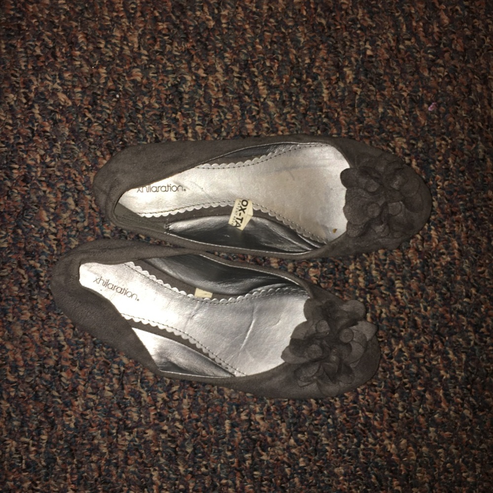 Pair of women's gray flats