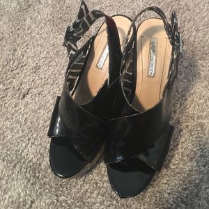 Black patterned Wedges