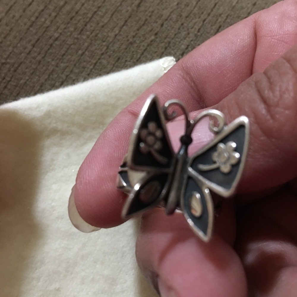 Sz 4-5 Mariposa Ring