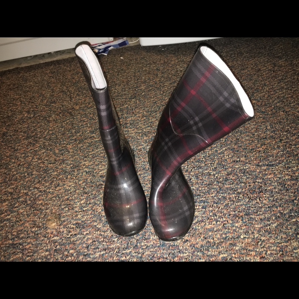 Rain boots