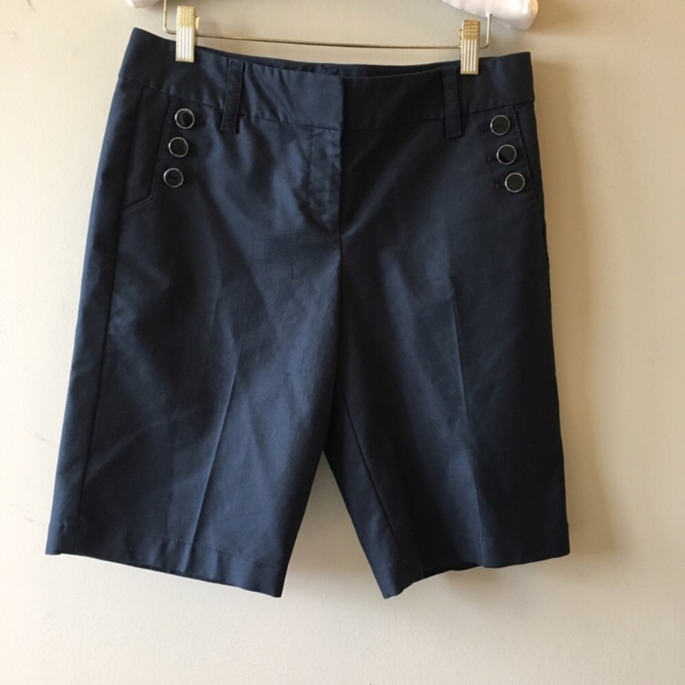 Ann Taylor Bermuda length sailor shorts