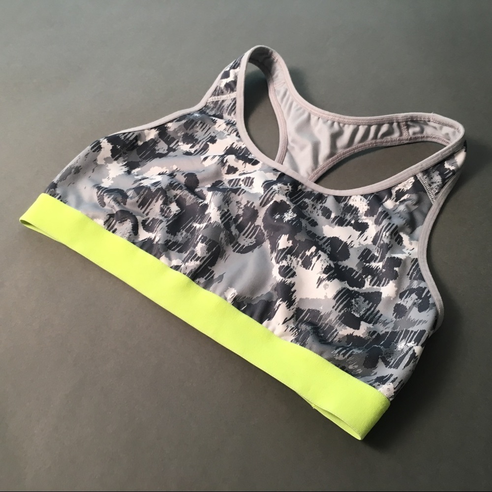 Old Navy Active Go-Dry Sports Bra