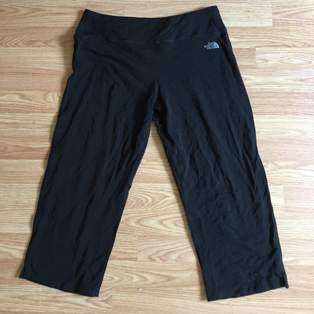 ✨North face capris✨