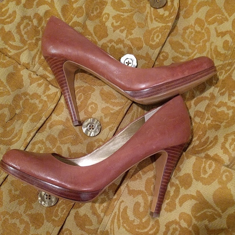 Guess Cognac Brown Leather Heels
