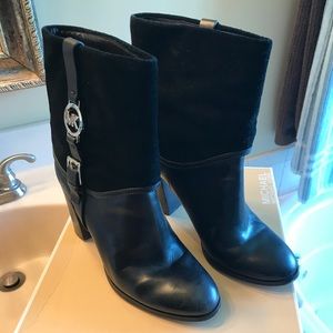 Michael Kors Fulton Bootie-black w/ Silver logo