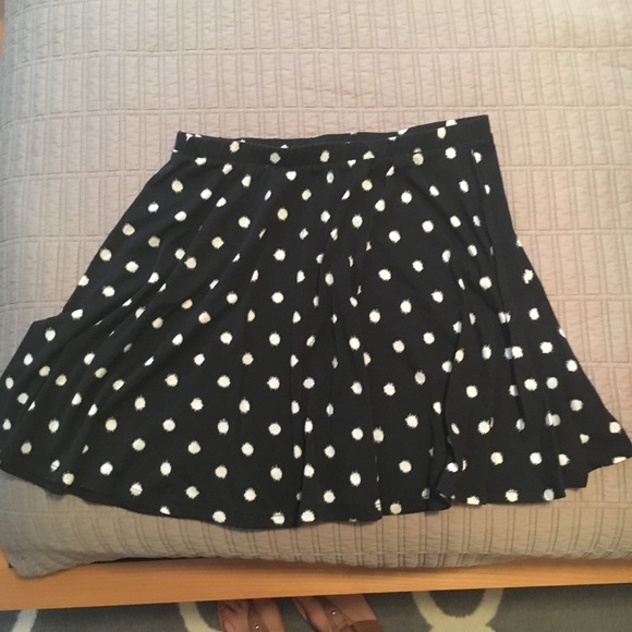 Polka dot black skirt - Picture 2 of 2