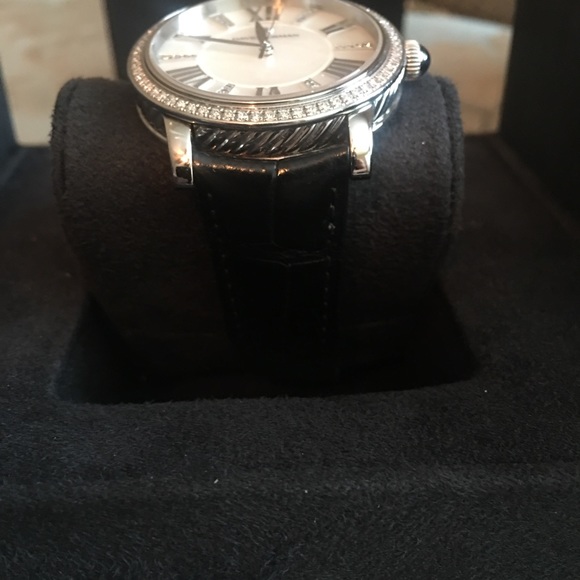 Mother pearl face & diamond David Yurman watch - Picture 2 of 3
