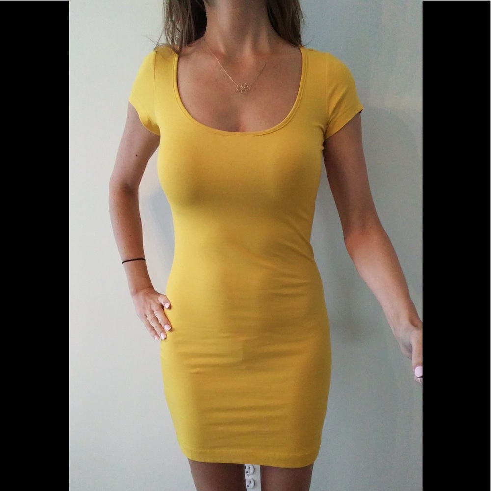 🐶 2 for $15! Mustard body-con mini dress NWOT