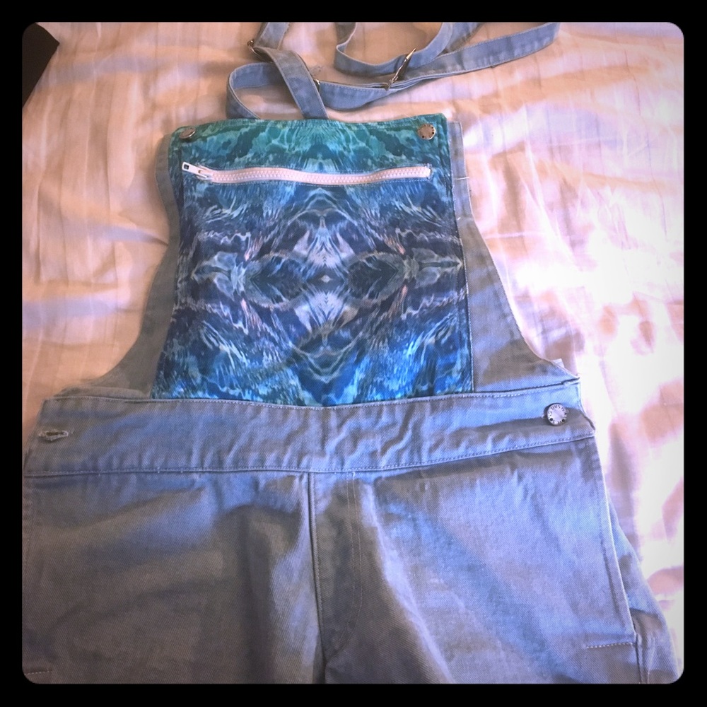 Trippy overalls