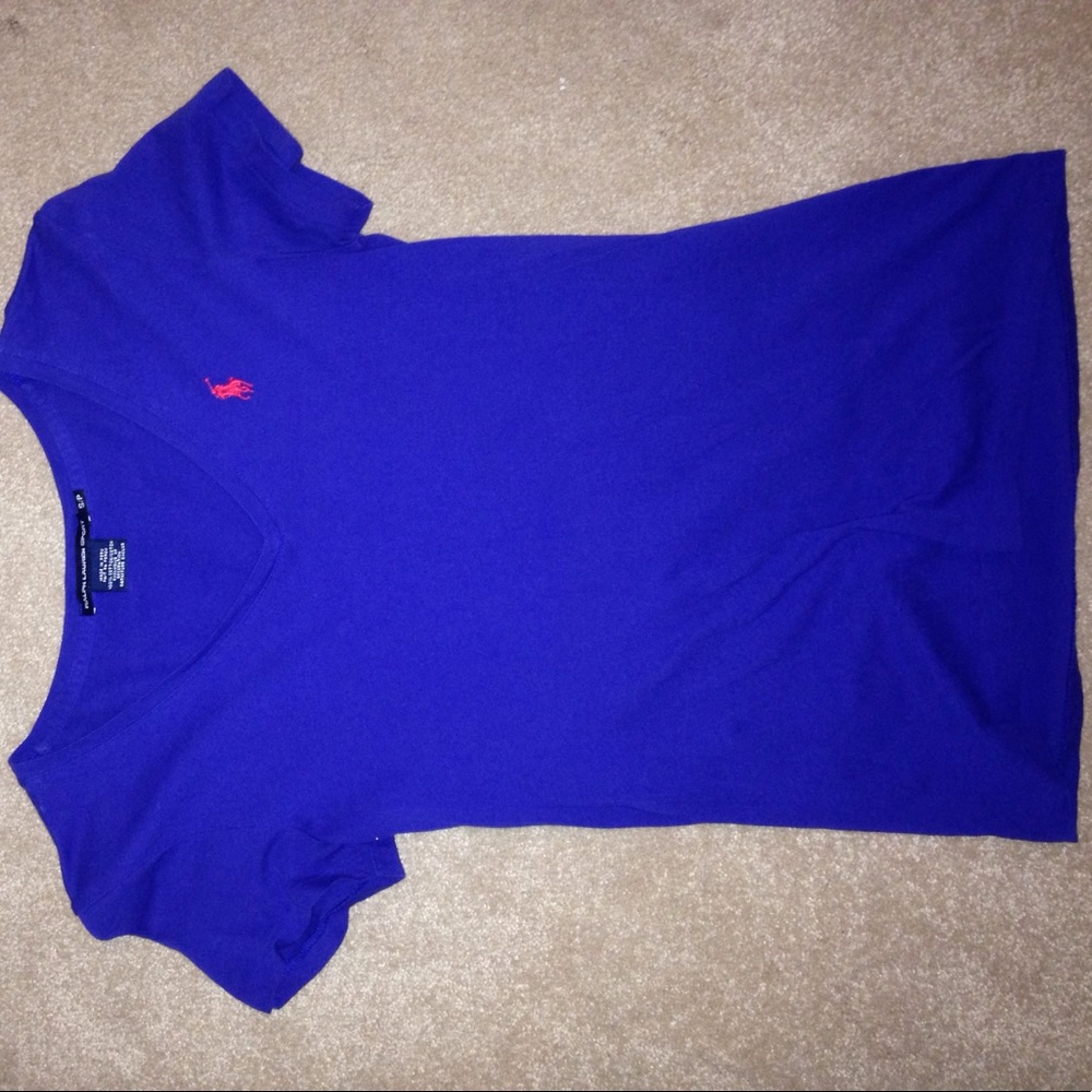Simple shirt.