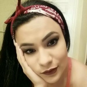 Meet your Posher, Marcela