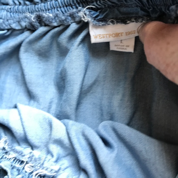 Chambray cold shoulder top - Picture 3 of 3