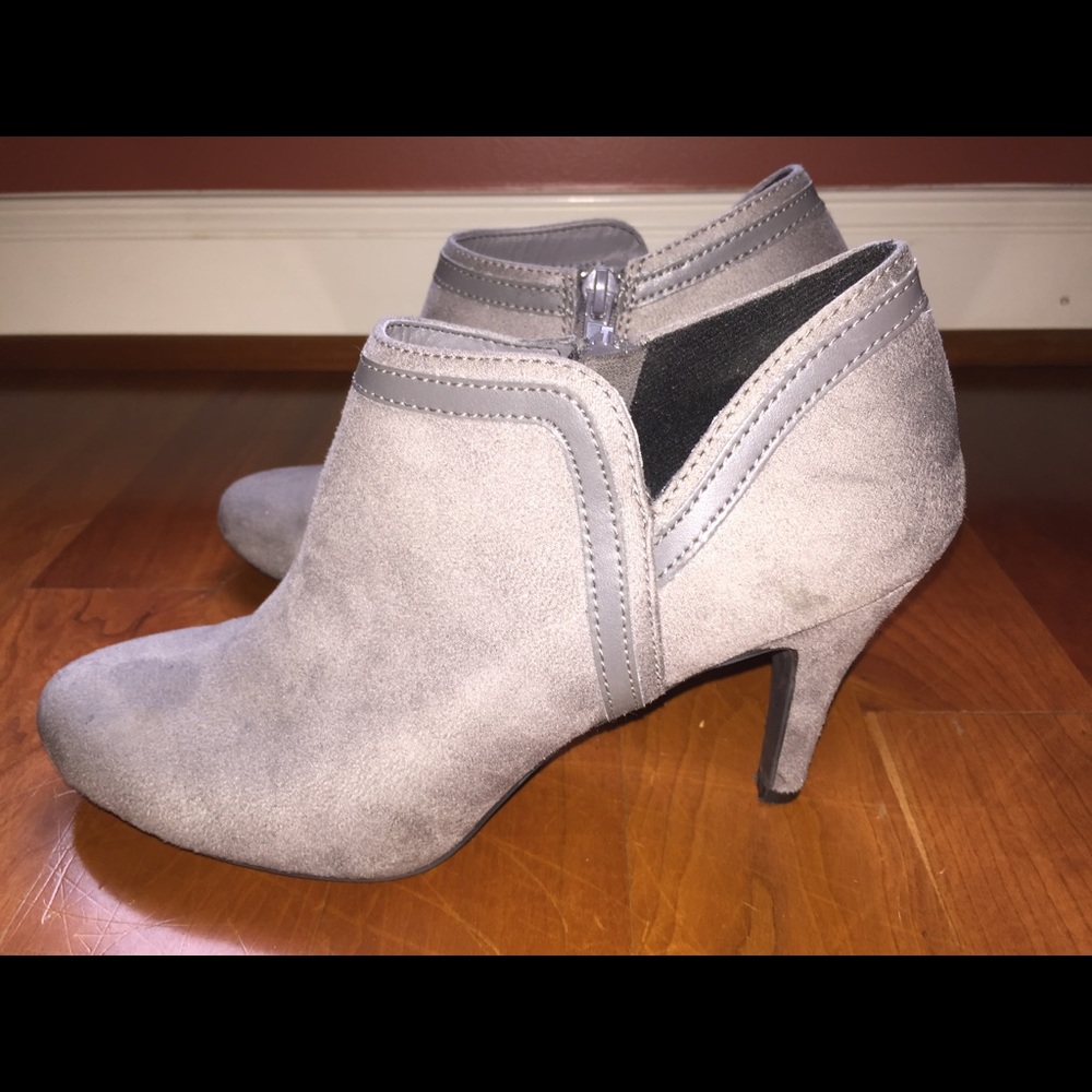 Size 8, two and a half inch heels!