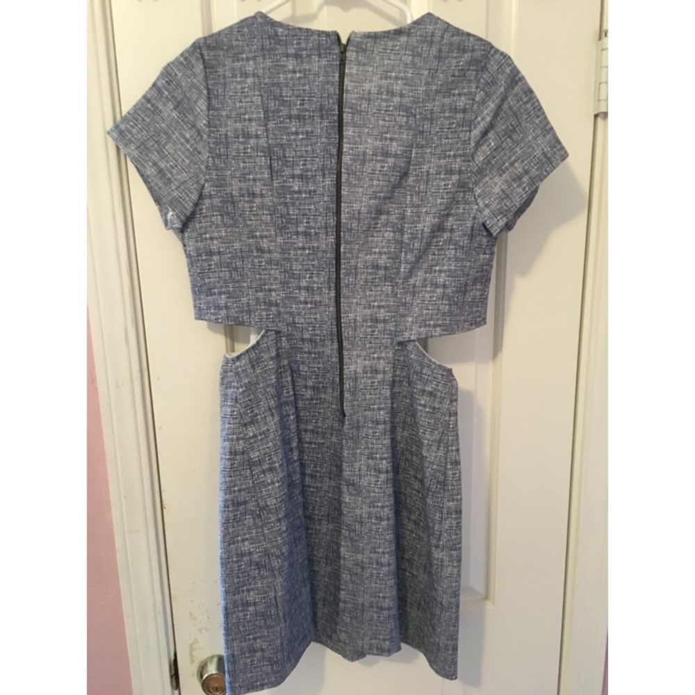 Mystic blue & white twill cut out dress - Picture 2 of 4
