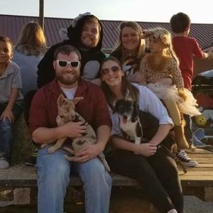 Meet your Posher, Cara