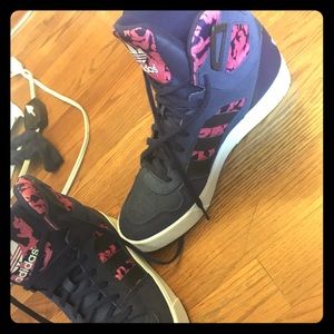 Size 8 floral adidas high tops