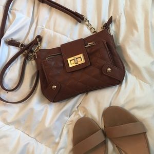 Adorable Cross Body Bag!
