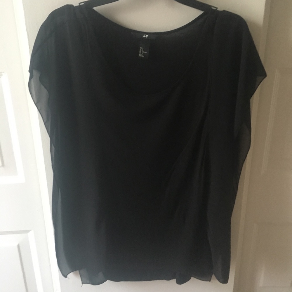 Black, Flowy "Grecian Themed" Top!
