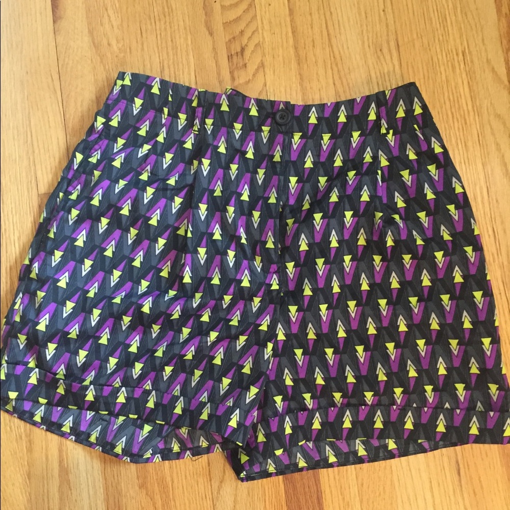 High waisted patterned shorts