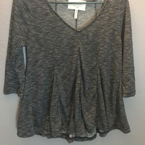 Black and white stripe puella shirt