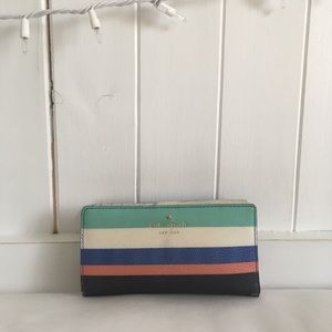 ✨SALE✨Kate Spade Wallet