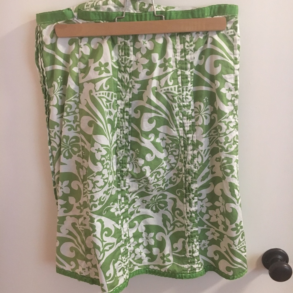 Green and white old navy skirt