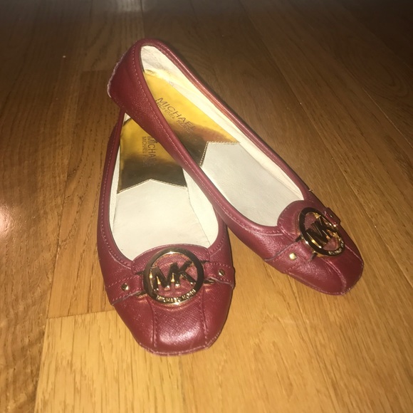 Michael Kors red fulton flats 6.5 - Picture 1 of 5